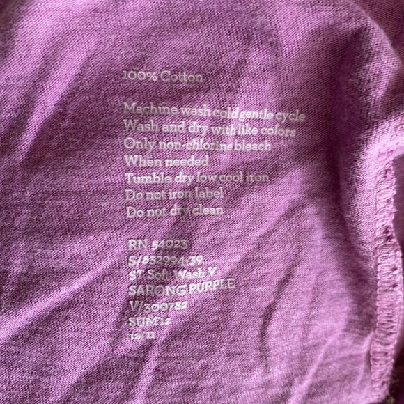 Banana Republic Medium V Neck T Shirt Sarong Purple Soft Wash - Picture 6 of 7